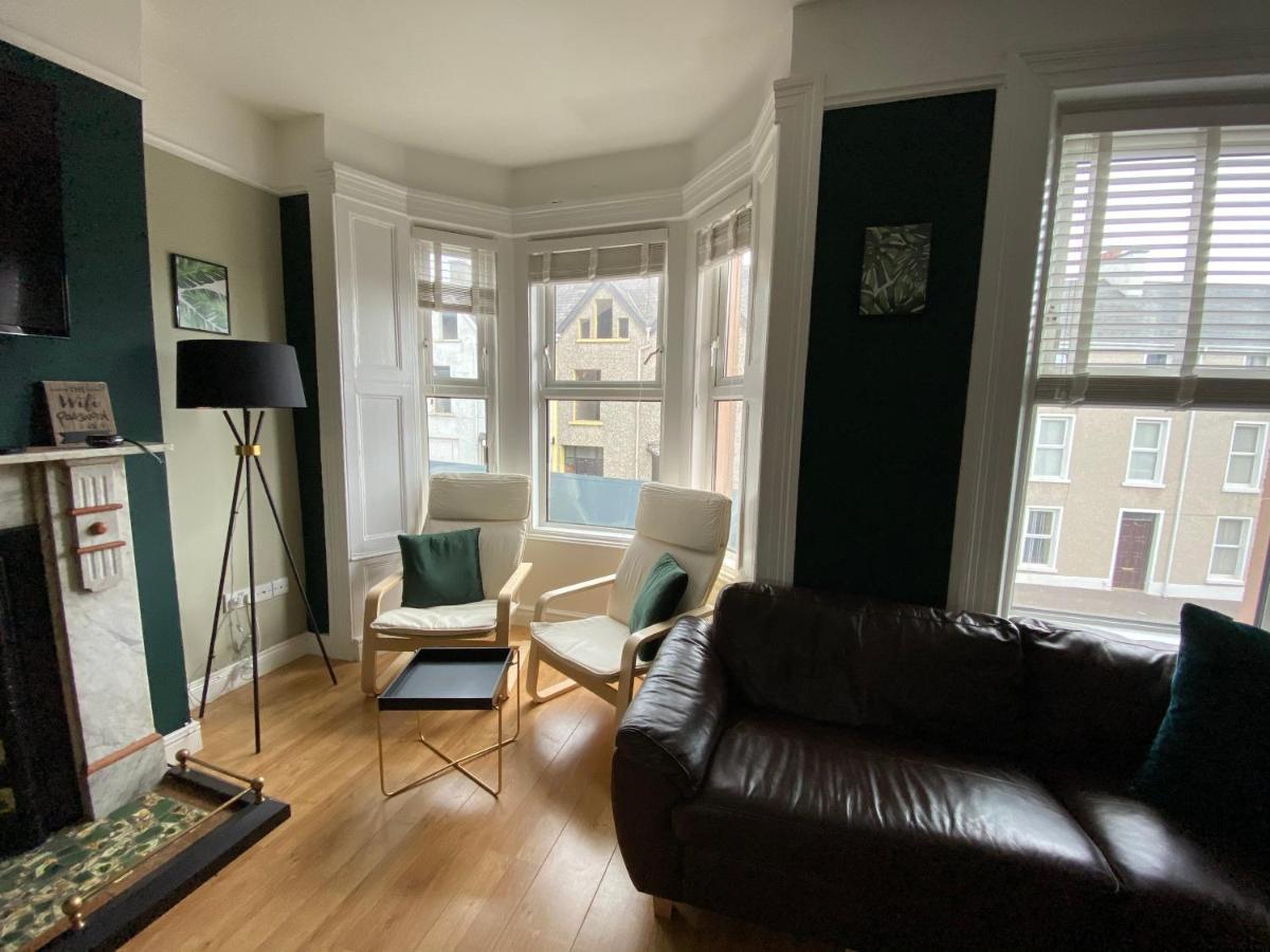 4 Bedroom Portrush Town Centre Holiday Rental المظهر الخارجي الصورة